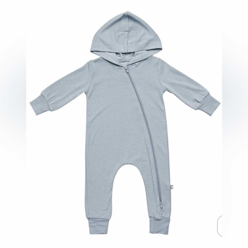 Bamboo Jersey Hooded Zippered Romper in Fog NWT